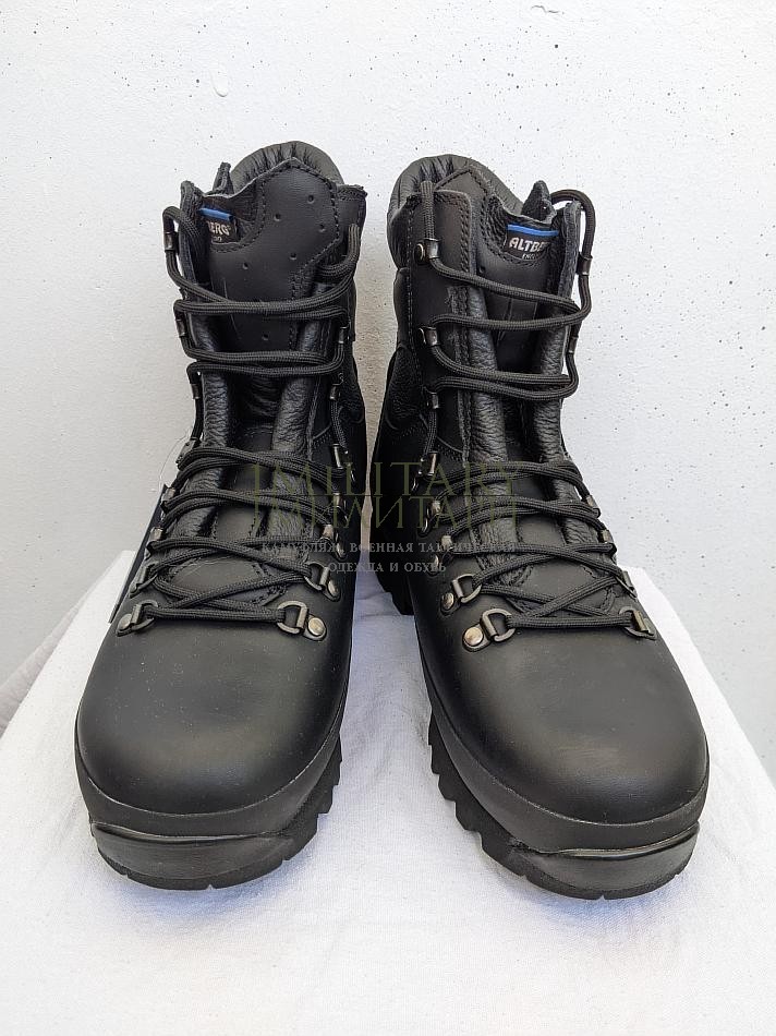 Altberg defender boots on sale black